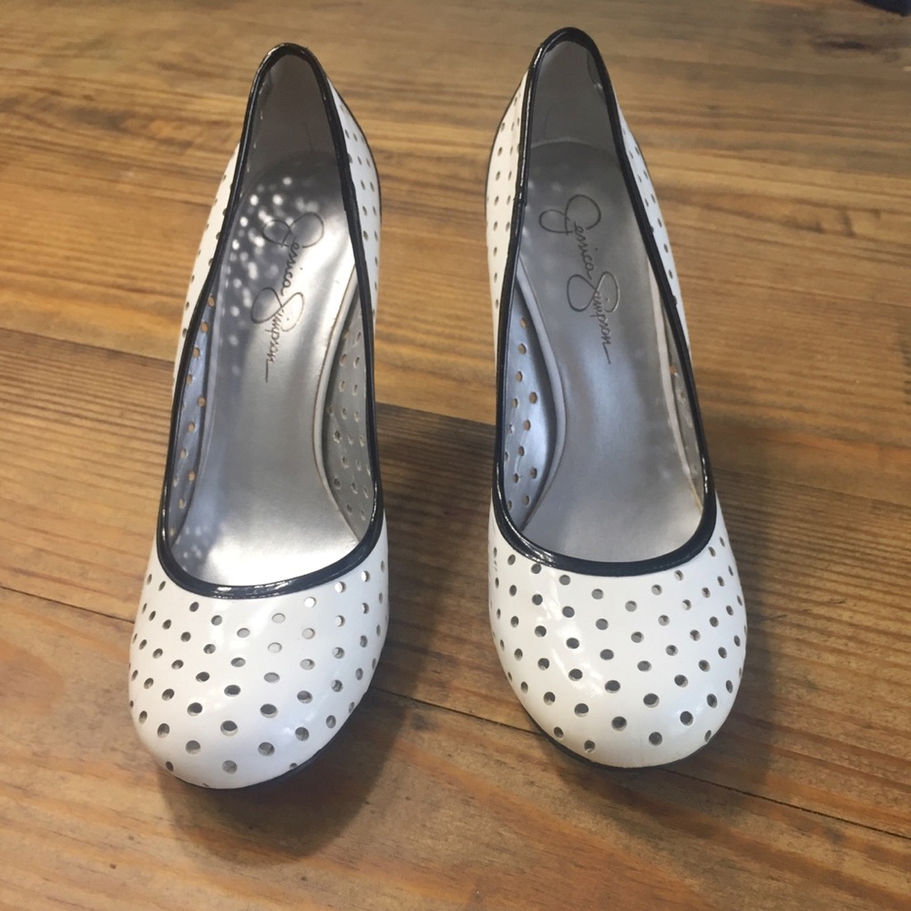 Jessica Simpson Y2K Heels Black and White